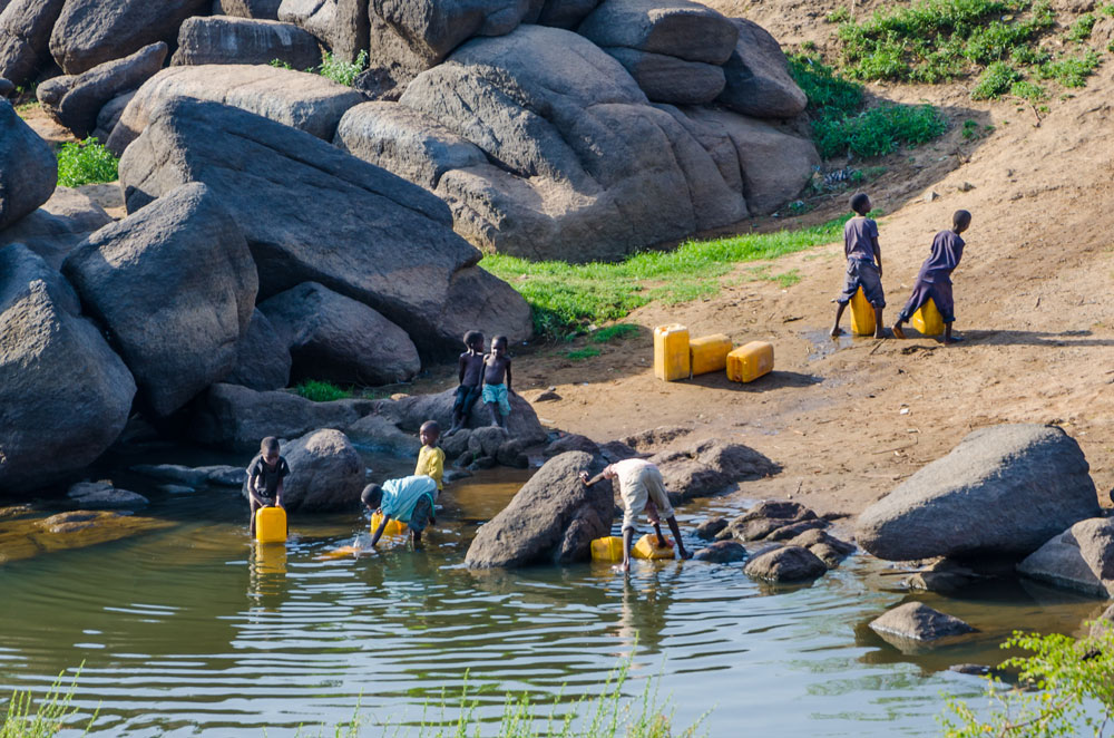 risk od infestion contaminated water